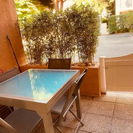 Superbe Climatise Avec Wifi Classe 3 Etoiles A 50 M De La